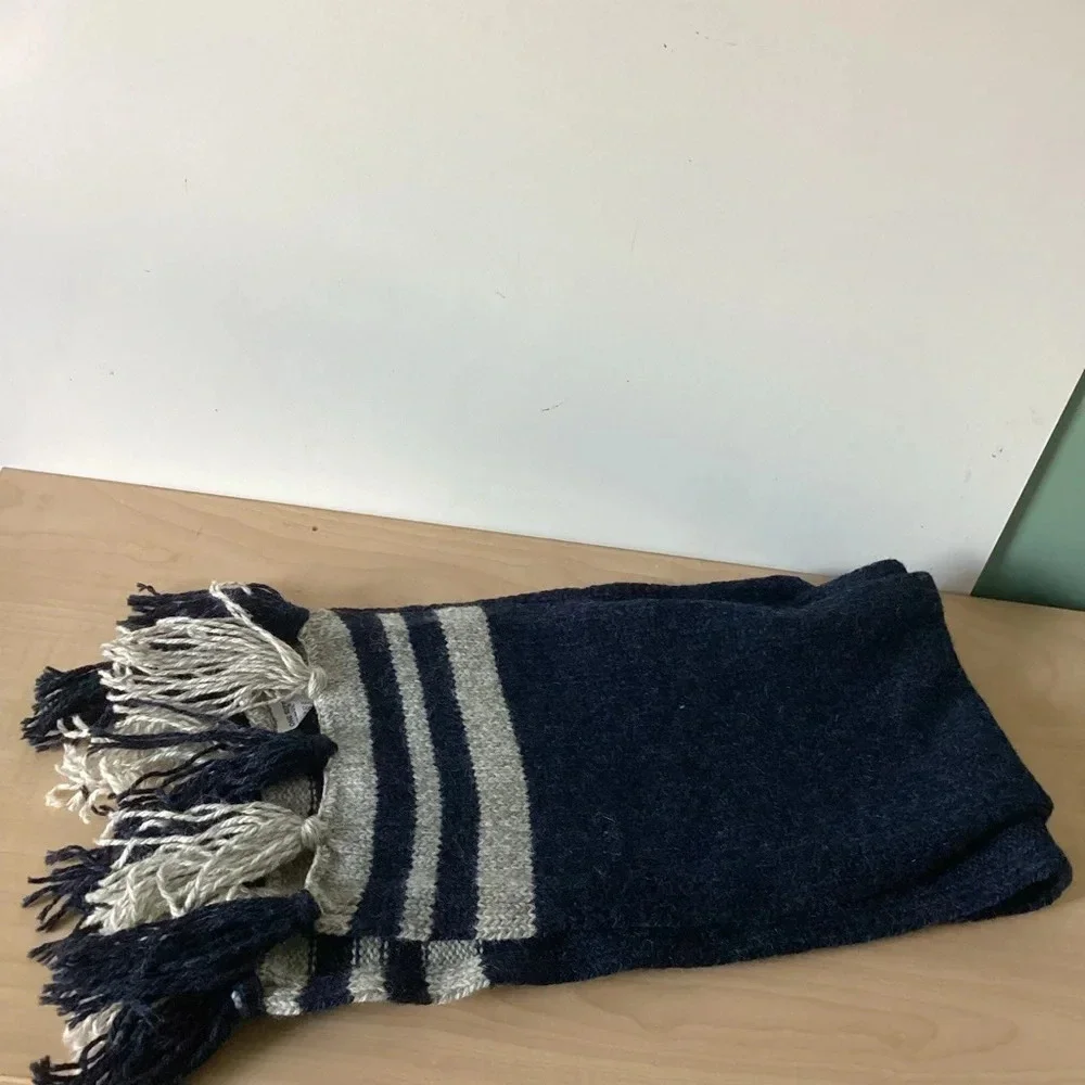 Fownes wool blend scarf